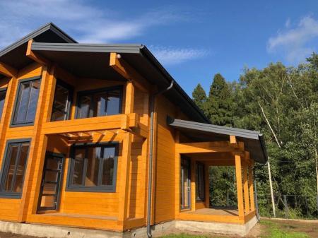 Компания МСК завершает поставки кровельных материалов на коттеджный поселок Конти.